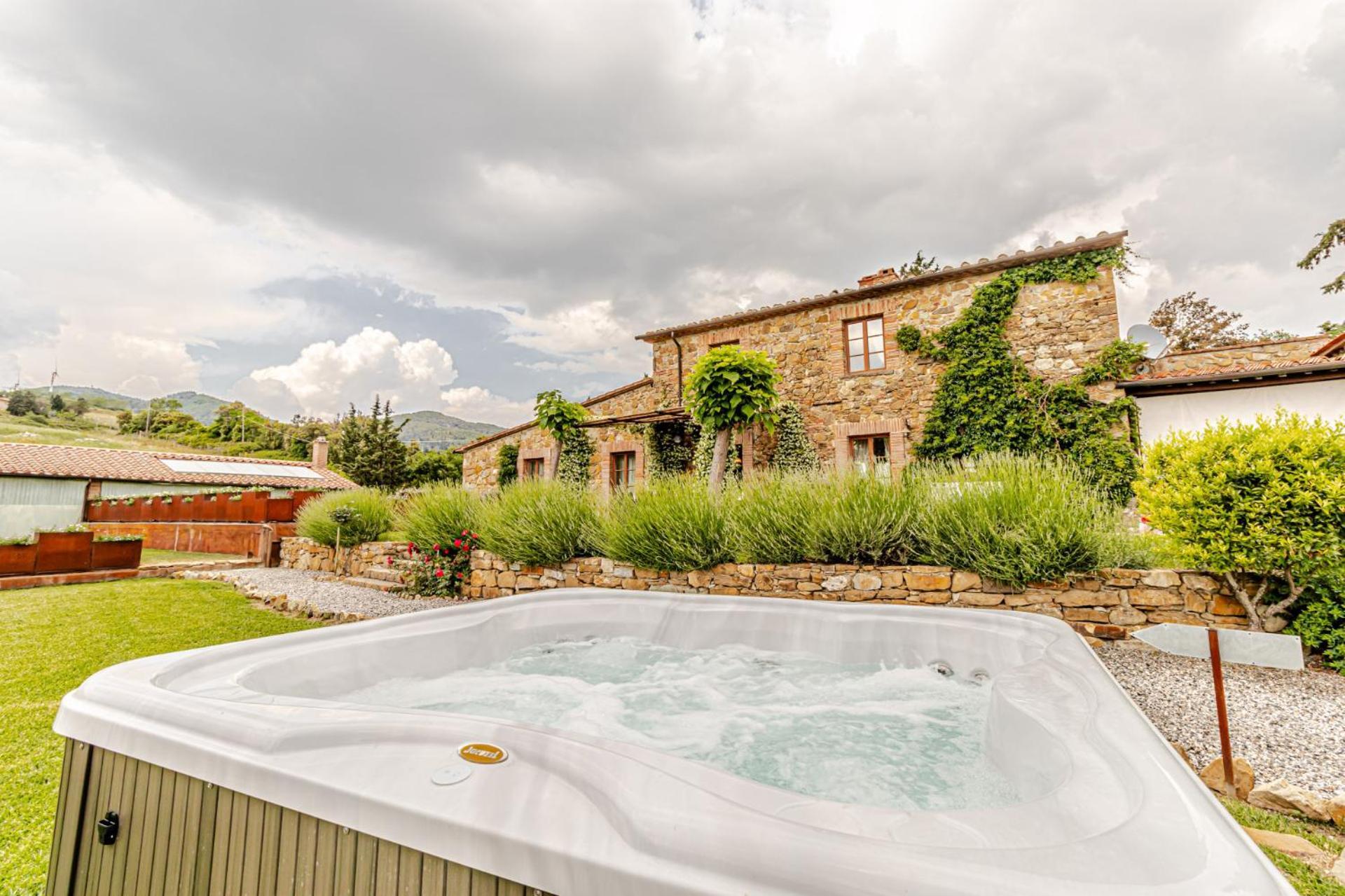 Chateau La Siroque มอนเตคาตีนี วัล ดิ เชชินา ภายนอก รูปภาพ