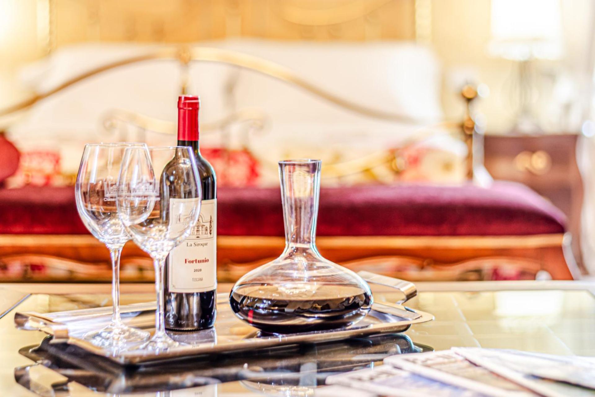 Chateau La Siroque มอนเตคาตีนี วัล ดิ เชชินา ภายนอก รูปภาพ